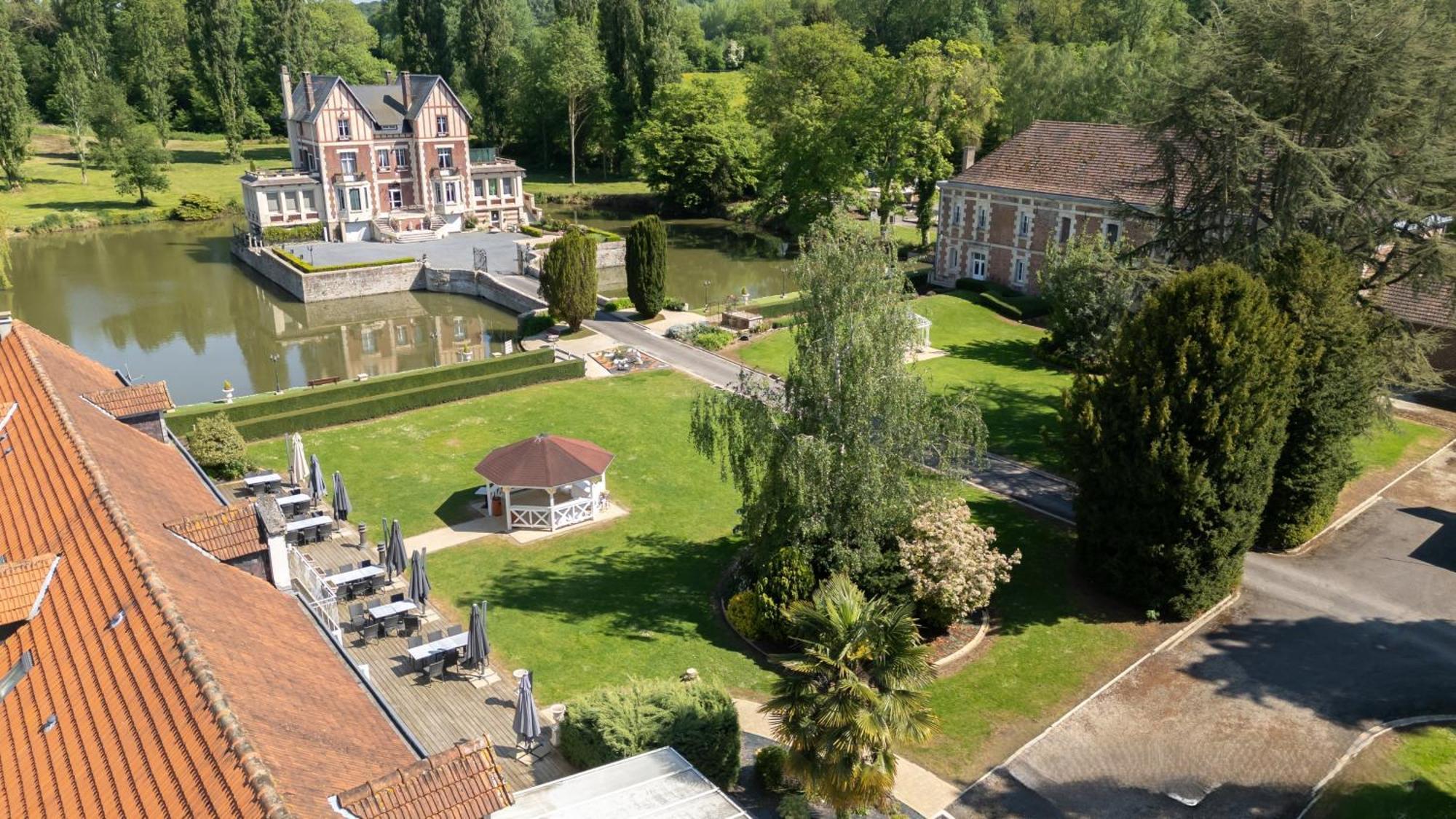 Chateau De Quesmy Exteriör bild